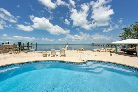 Exterior - 58121 Morton St, Marathon, FL 33050 photo 8 of 18