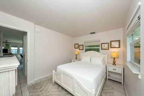 Bedroom - 58121 Morton St, Marathon, FL 33050 photo 1 of 13