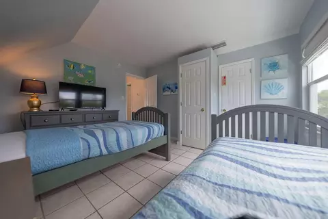 Bedroom - 58121 Morton St, Marathon, FL 33050 photo 11 of 13