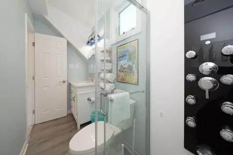 Bath - 58121 Morton St, Marathon, FL 33050 photo 7 of 8