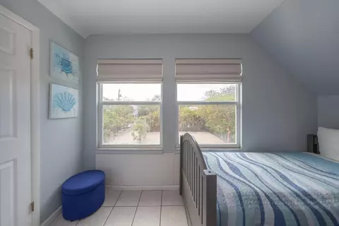 Bedroom - 58121 Morton St, Marathon, FL 33050 photo 10 of 13