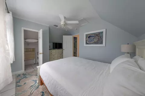 Bedroom - 58121 Morton St, Marathon, FL 33050 photo 7 of 13