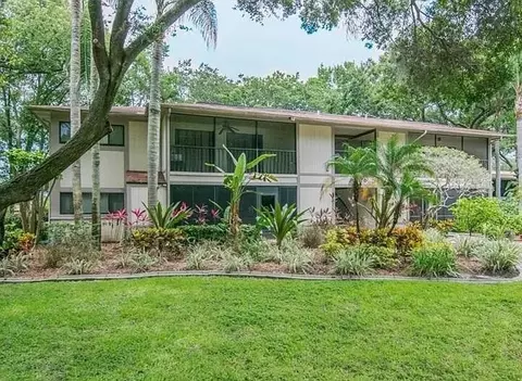 3205 Fox Chase Cir #101, Palm Harbor, FL 34683