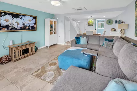 40 High Point Rd #402, Tavernier, FL 33070
