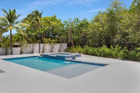 Exterior - 199 Stirrup Key Blvd, Marathon, FL 33050 photo 2 of 8