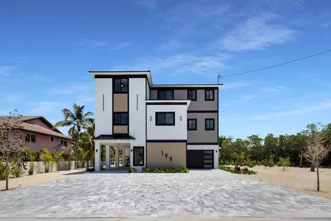 Exterior - 199 Stirrup Key Blvd, Marathon, FL 33050 photo 3 of 8