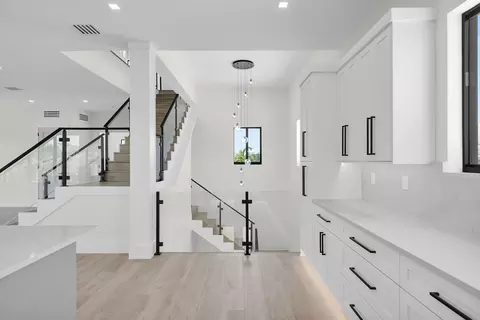 Entry Way - 199 Stirrup Key Blvd, Marathon, FL 33050 photo 2 of 3