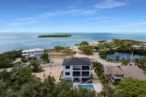 View/Area - 199 Stirrup Key Blvd, Marathon, FL 33050 photo 4 of 4