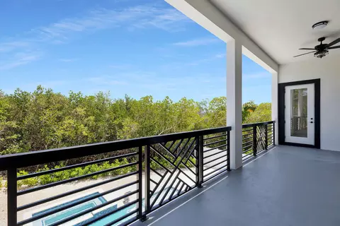 Exterior - 199 Stirrup Key Blvd, Marathon, FL 33050 photo 4 of 8