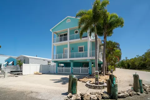 720 Boyd Dr, Key Largo, FL 33037