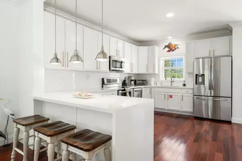 Kitchen - 720 Boyd Dr, Key Largo, FL 33037 photo 1 of 2