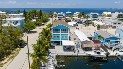 720 Boyd Dr, Key Largo, FL 33037