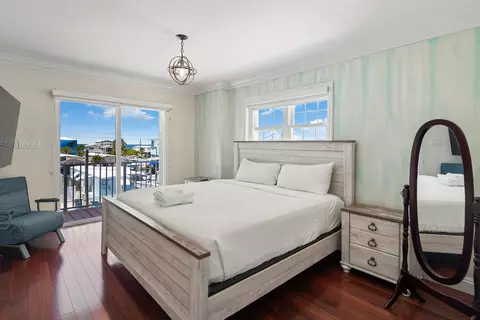 Bedroom - 720 Boyd Dr, Key Largo, FL 33037 photo 3 of 6