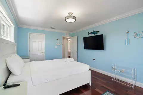 Bedroom - 720 Boyd Dr, Key Largo, FL 33037 photo 6 of 6
