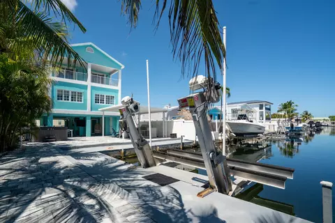 Exterior - 720 Boyd Dr, Key Largo, FL 33037 photo 6 of 8