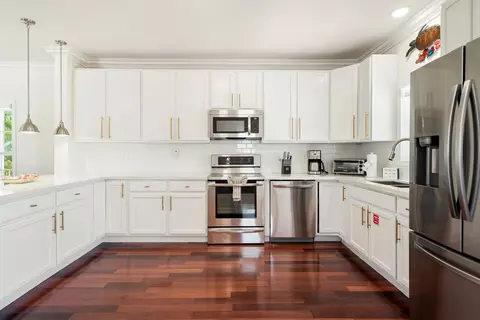 Kitchen - 720 Boyd Dr, Key Largo, FL 33037 photo 2 of 2