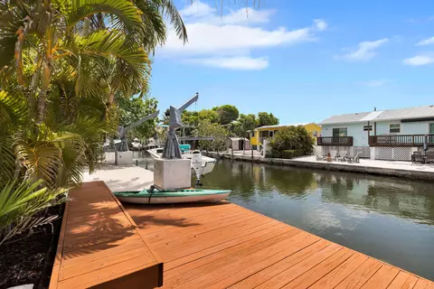 Exterior - 29114 Cedar Dr, Big Pine Key, FL 33043 photo 15 of 20