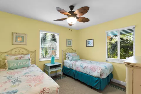 Bedroom - 29114 Cedar Dr, Big Pine Key, FL 33043 photo 6 of 6