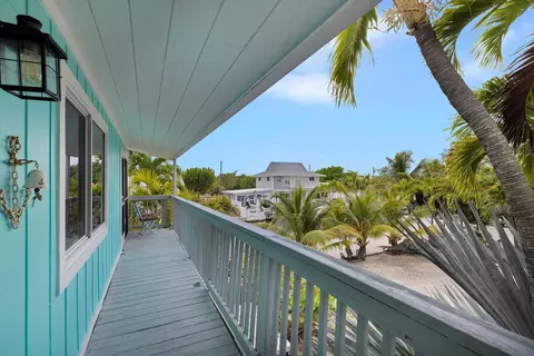 Exterior - 29114 Cedar Dr, Big Pine Key, FL 33043 photo 9 of 20