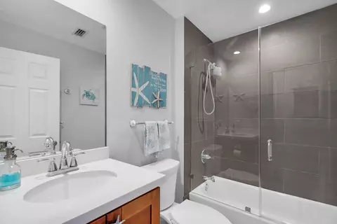 Bath - 29114 Cedar Dr, Big Pine Key, FL 33043 photo 2 of 3