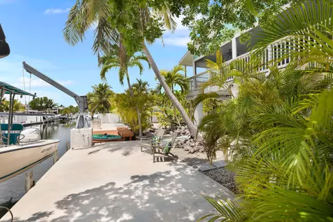 Exterior - 29114 Cedar Dr, Big Pine Key, FL 33043 photo 18 of 20