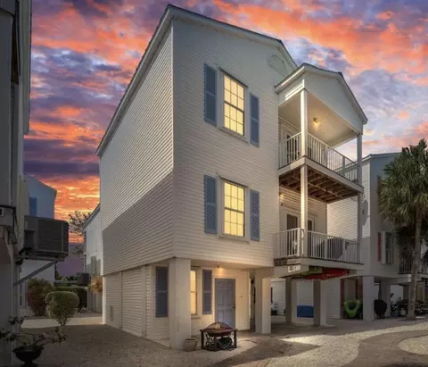 325 25th St, Marathon, FL 33050
