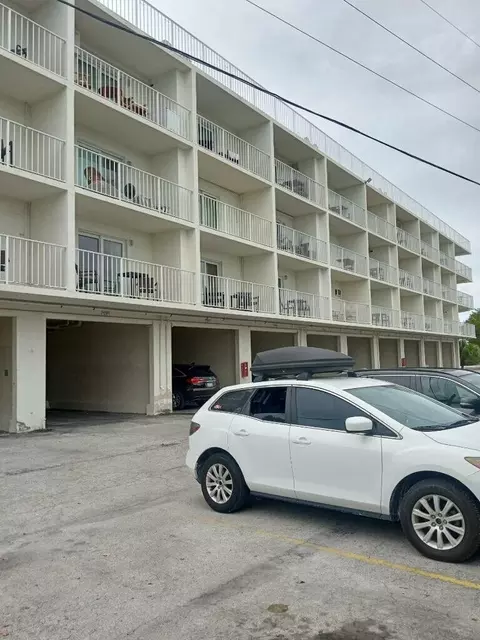 23 Sombrero Rd #328, Marathon, FL 33050