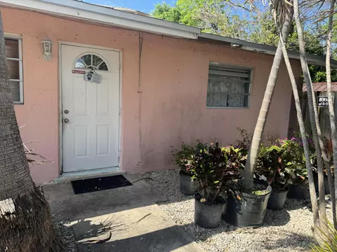 252 66th St, Marathon, FL 33050