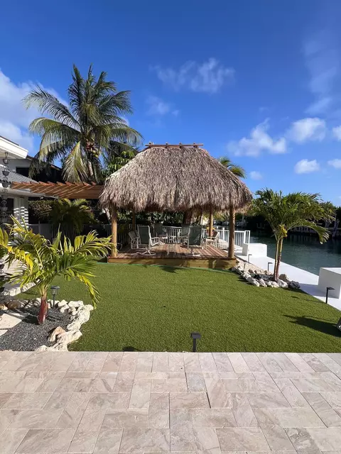 Exterior - 641 12th St #KEY colony, Key Colony Beach, FL 33051 photo 4 of 11