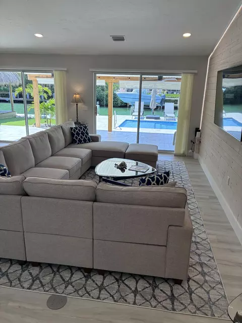 Living - 641 12th St #KEY colony, Key Colony Beach, FL 33051 photo 1 of 4