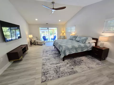Bedroom - 641 12th St #KEY colony, Key Colony Beach, FL 33051 photo 1 of 5