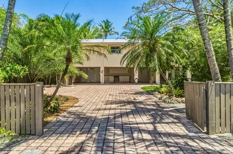 123 Venetian Way, Sugarloaf, FL 33042