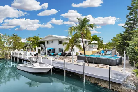 750 W Indies Dr, Summerland Key, FL 33042