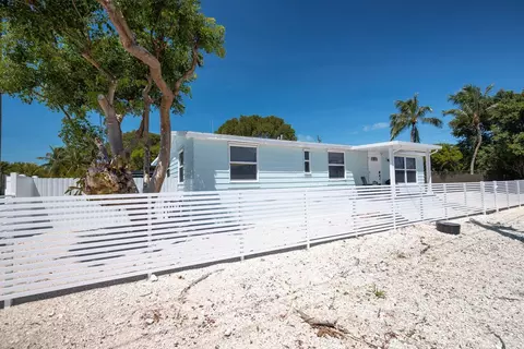 212 Buttonwood Ln, Tavernier, FL 33070