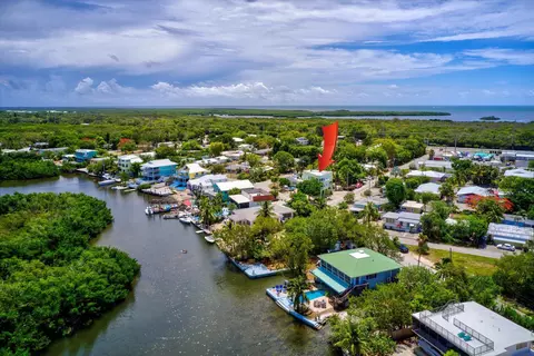 View/Area - 19 Park Dr, Key Largo, FL 33037 photo 12 of 13