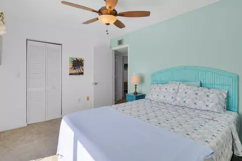 Bedroom - 19 Park Dr, Key Largo, FL 33037 photo 8 of 11