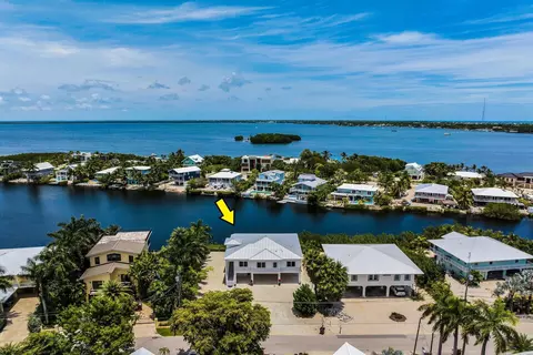 38 N Bounty Ln, Key Largo, FL 33037