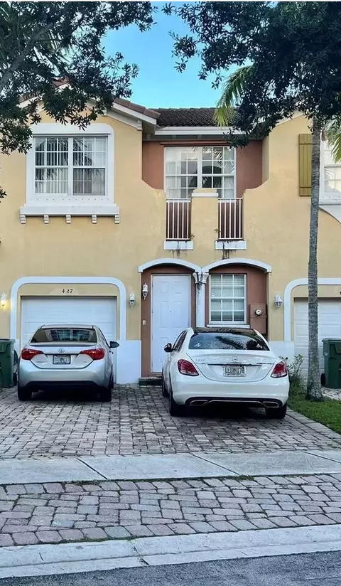 427 NE 21st Ter, Homestead, FL 33034