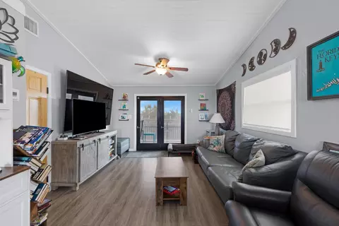 Living - 3746 Park Ave, Big Pine Key, FL 33043 photo 2 of 2