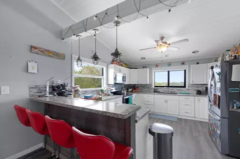 Kitchen - 3746 Park Ave, Big Pine Key, FL 33043 photo 1 of 5