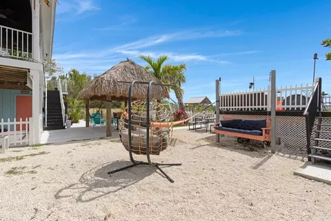 Exterior - 3746 Park Ave, Big Pine Key, FL 33043 photo 5 of 19