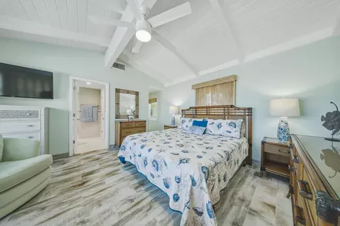 Bedroom - 23 Treasure Rd, Marathon, FL 33050 photo 2 of 10