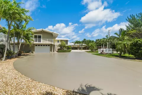 Exterior - 23 Treasure Rd, Marathon, FL 33050 photo 8 of 34