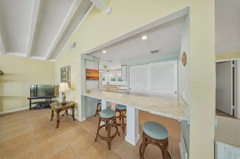 Kitchen - 23 Treasure Rd, Marathon, FL 33050 photo 1 of 7