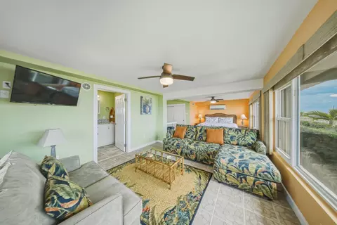 Living - 23 Treasure Rd, Marathon, FL 33050 photo 3 of 3