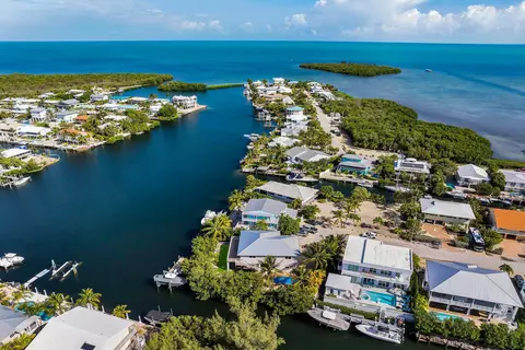 View/Area - 217 Bruce Ct, Marathon, FL 33050 photo 11 of 15