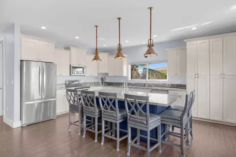 Kitchen - 217 Bruce Ct, Marathon, FL 33050 photo 3 of 7