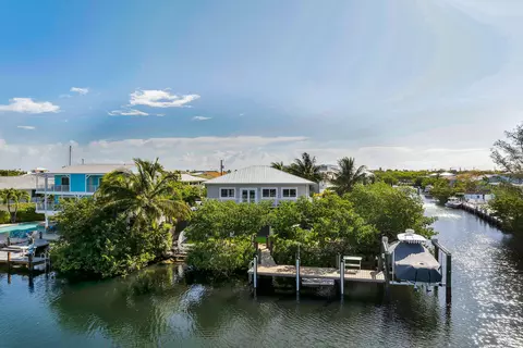 View/Area - 217 Bruce Ct, Marathon, FL 33050 photo 7 of 15