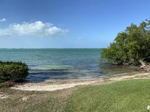 View/Area - 96000 Overseas Highway N4 Boat Hwy, Key Largo, FL 33037 photo 3 of 9