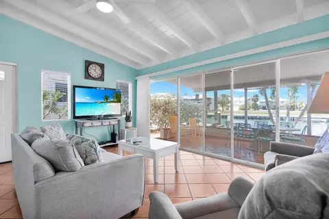 Living - 741 9th St #KEY colony, Key Colony Beach, FL 33051 photo 2 of 3